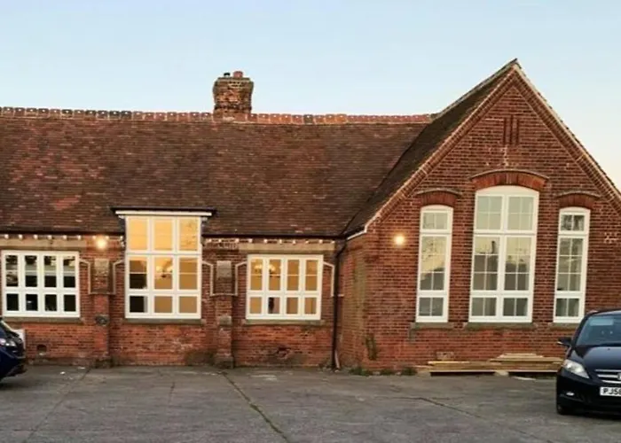 Bodham School Halls - 5 Bedrooms