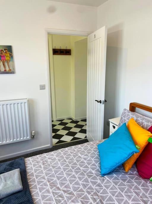 School Halls - 5 Bedrooms Holiday home